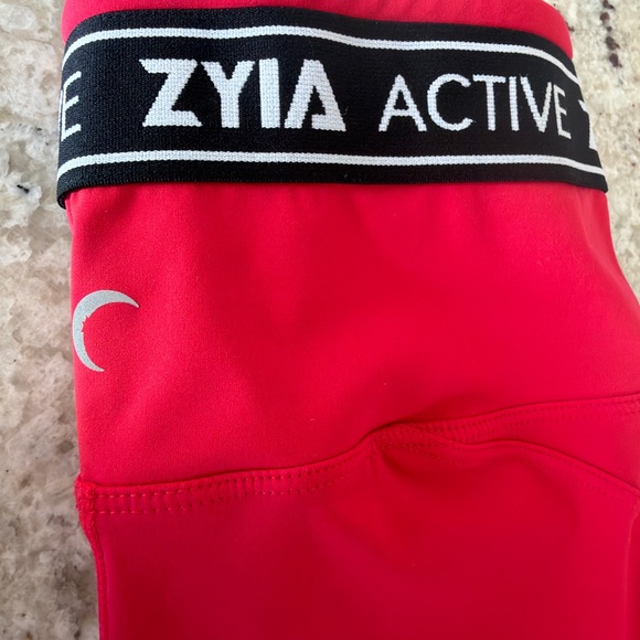 Zyia Active Red High-Rise Leggings Logo Waistband Size Small - Picture 3 of 3